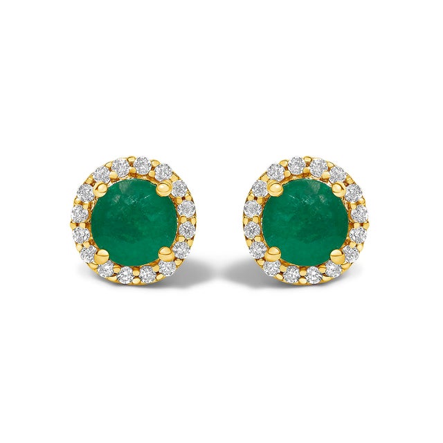 Bathed in the warm glow of 10K yellow gold, this exquisite three-piece set unites a ring, pendant, and earrings in...