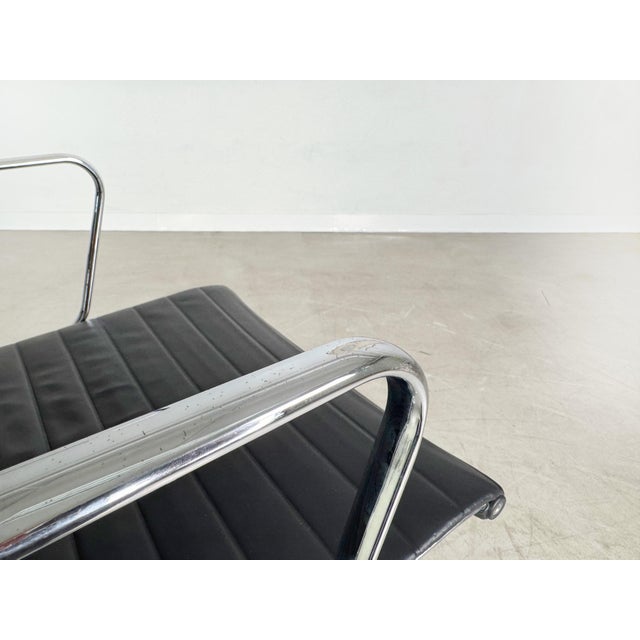 EA 119 Office Chair by Charles & Ray Eames for Vitra For Sale - Image 10 of 11