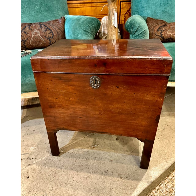 This is a classic Georgian Mahogany Cellarette that dates to the late 18th or early 19th century. The cellarette lacks its...