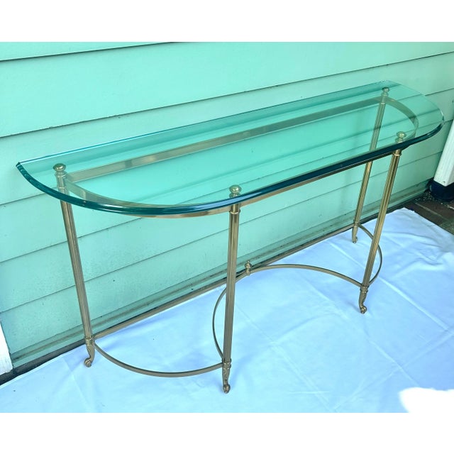Mid-Century Modern 1960s Brass & Glass Demi Lune Console Table – Hollywood Regency For Sale - Image 3 of 10
