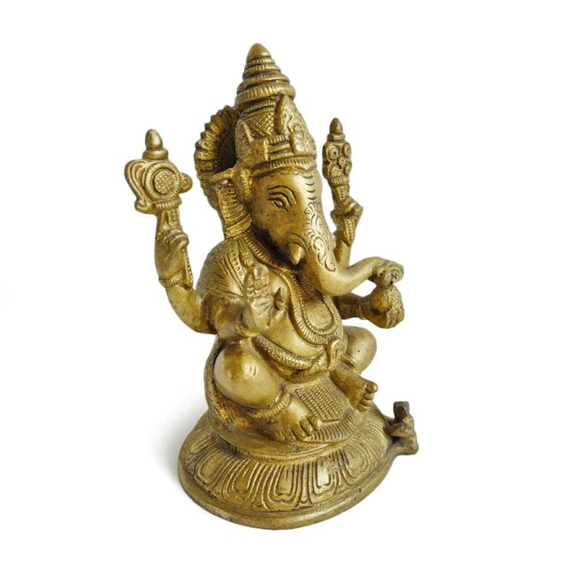 Vintage solid brass Ganesha. Beautiful intricate details.