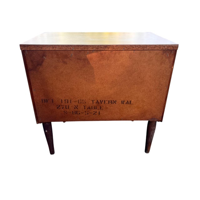 Mid 20th Century MCM 2 Drawer Nightstand or End Table For Sale - Image 5 of 7