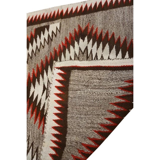 1920s 1920s Gray Antique Tribal Geometric Design Navajo Flat Woven Native American Rug For Sale - Image 5 of 9