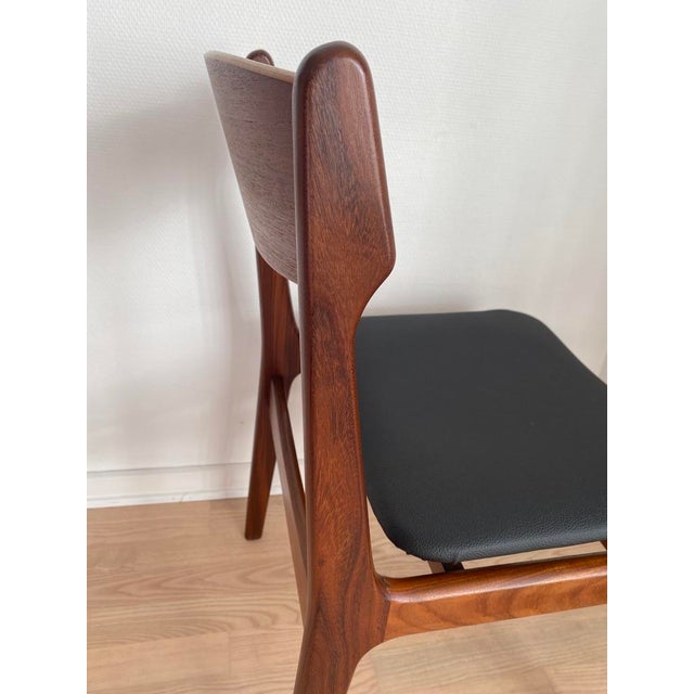 Danish Teak and Faux Leather Dining Chairs by Erik Buch for Oddense Maskinsnedkeri / O.D. Møbler, Denmark, 1960s, Set of 2 For Sale - Image 4 of 18