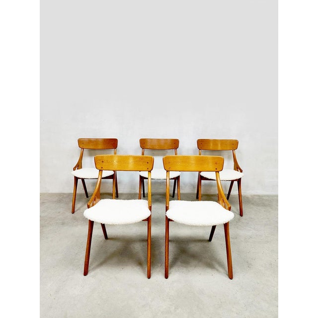 Pure Danish Design! A beautiful set of 5 rare vintage design dining room chairs. These Danish specimens were designed by...