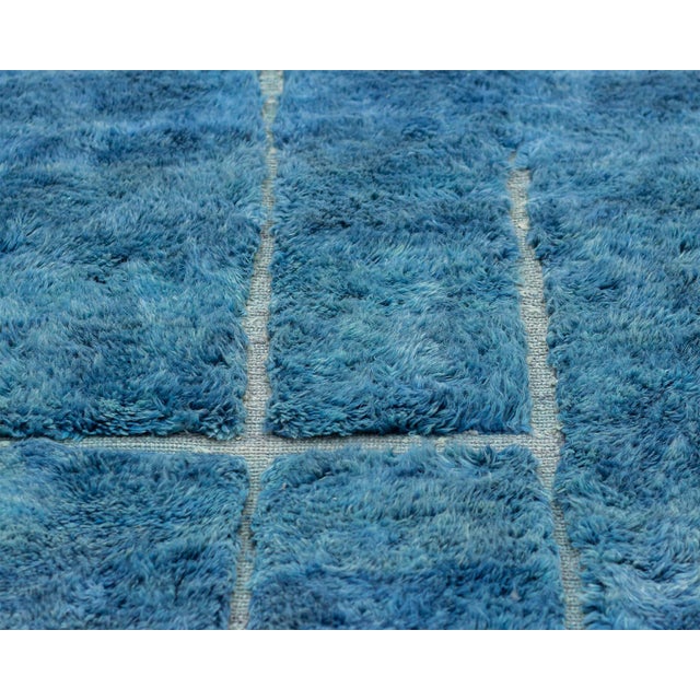 Blue Fractured Linear Grid Hand-Knotted Moroccan Wool Rug | 9'8" X 8'4" | One of a Kind For Sale - Image 8 of 8
