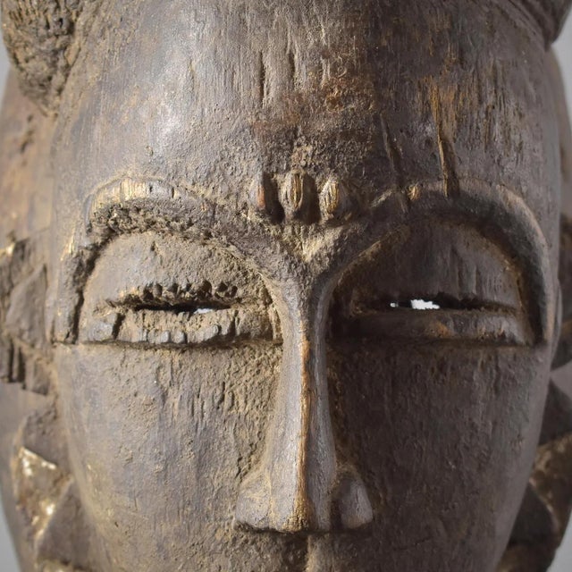 African Early 20th Century Baule Portrait Mask Kpan Mblo Côte d'Ivoire For Sale - Image 3 of 12