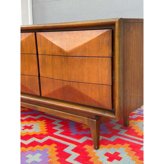 1960s 1960s Diamond Front Lowboy Dresser Attributed to United Furniture Co. For Sale - Image 5 of 8