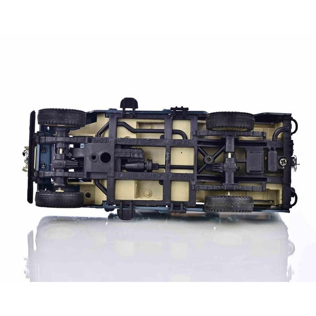 1980s 1:24/1:25 Scale Die-Cast Land Rover Series III Station Wagon, Italy, 1980s For Sale - Image 5 of 8