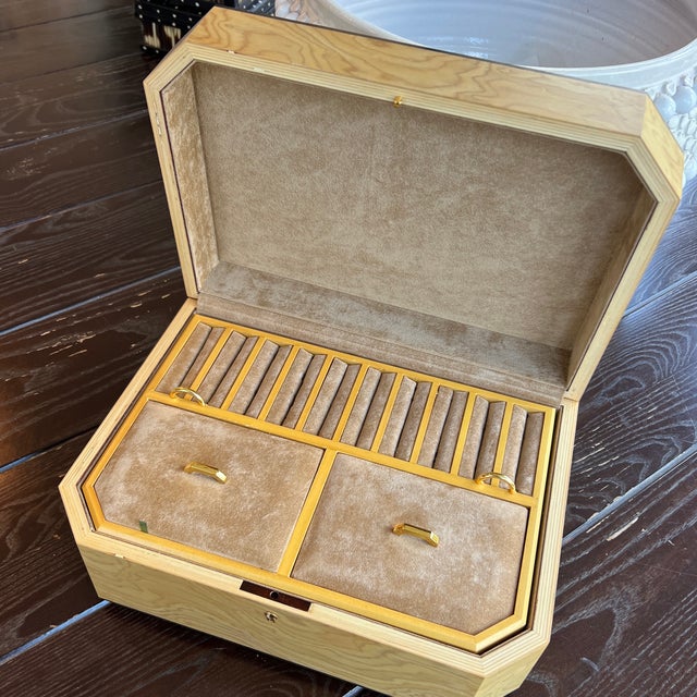 2000 - 2009 Italian Art Deco Style Maple Jewelry Box For Sale - Image 5 of 7