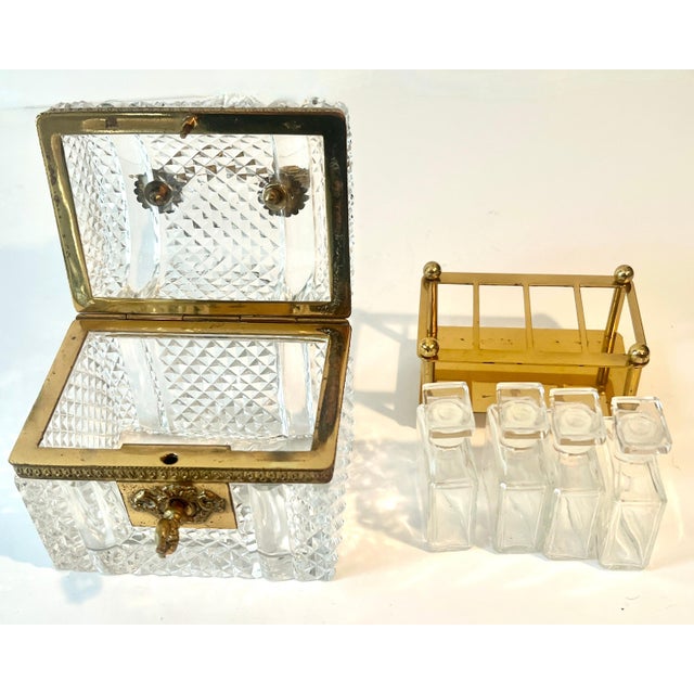 Traditional French Baccarat Diamond Cut Crystal Hinged Domed Box with Four Perfumes and Key For Sale - Image 3 of 12