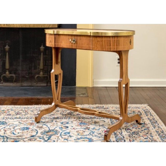 Hollywood Regency Mid-Century Baker Furniture Regency Rosewood Kidney Desk With Solid Brass Gallery Banding For Sale - Image 3 of 16