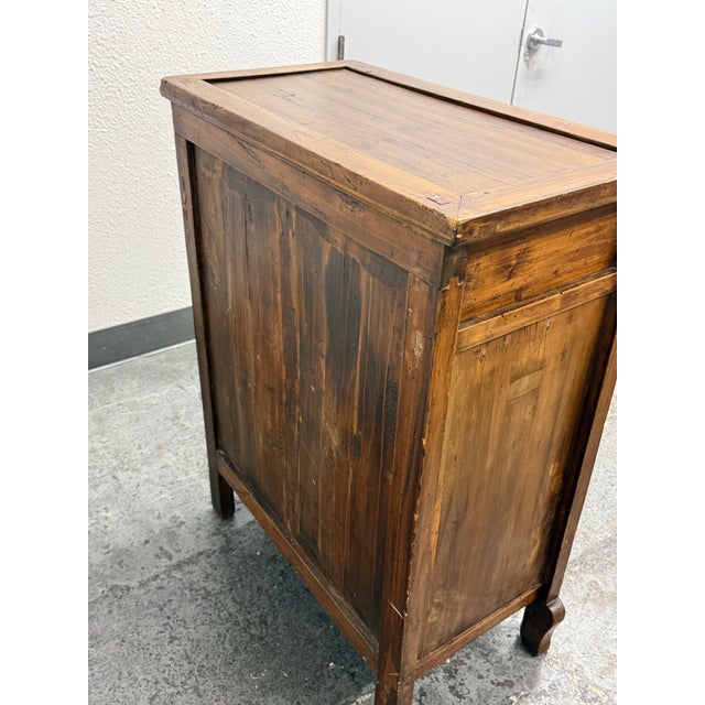 Chinese Elmwood Wedding Cabinet, 19th Century For Sale - Image 4 of 11