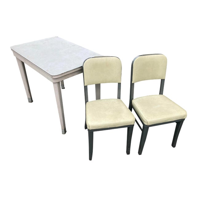 1960s Industrial Age Tanker Set-Table by General Fireproofing and Steelcase Chairs - Set of 3 For Sale