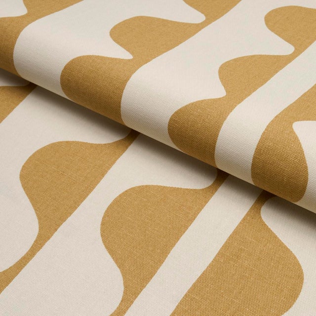 Schumacher SAMPLE - Schumacher X Hadiya Williams Drift Fabric In Ginger For Sale - Image 4 of 5