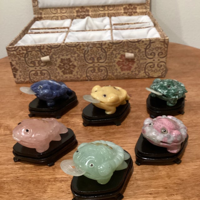 Chinoiserie Mid 20th Century Box of Hand Carved Multicolored Jade Fishes With Wooden Seats For Sale - Image 3 of 13