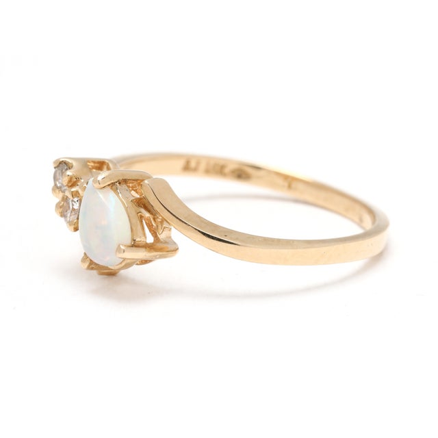 Opal and Diamond Engagement Ring, 14k Yellow Gold, Ring Size 6.5 For Sale - Image 4 of 6