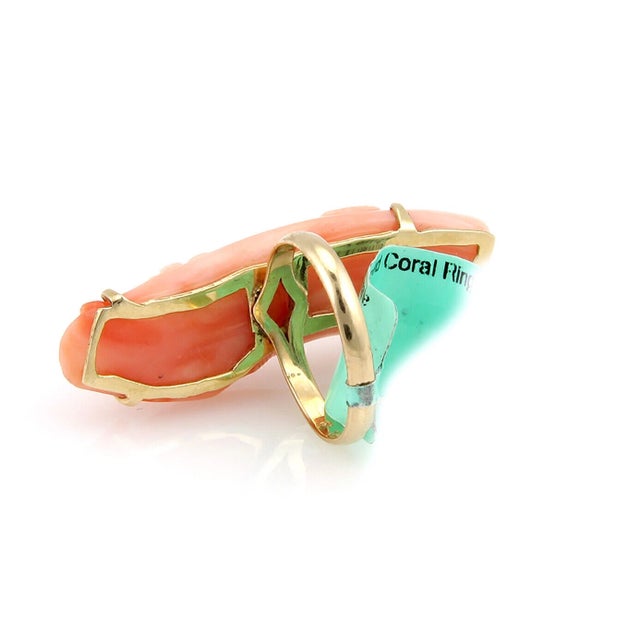 Long Coral Curved Floral 14k Yellow Gold Bar Ring - Size 7 For Sale - Image 4 of 6