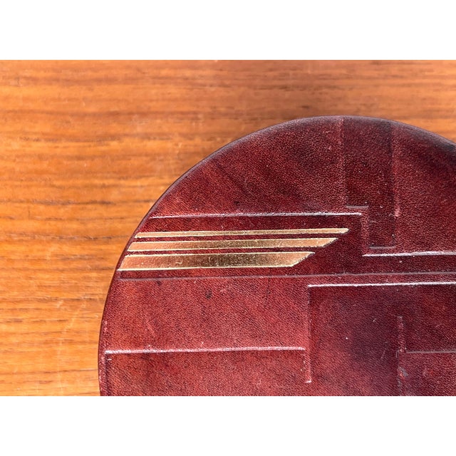 Art Deco German Round Leather Jewelry Box with Lid, 1920s For Sale - Image 6 of 18