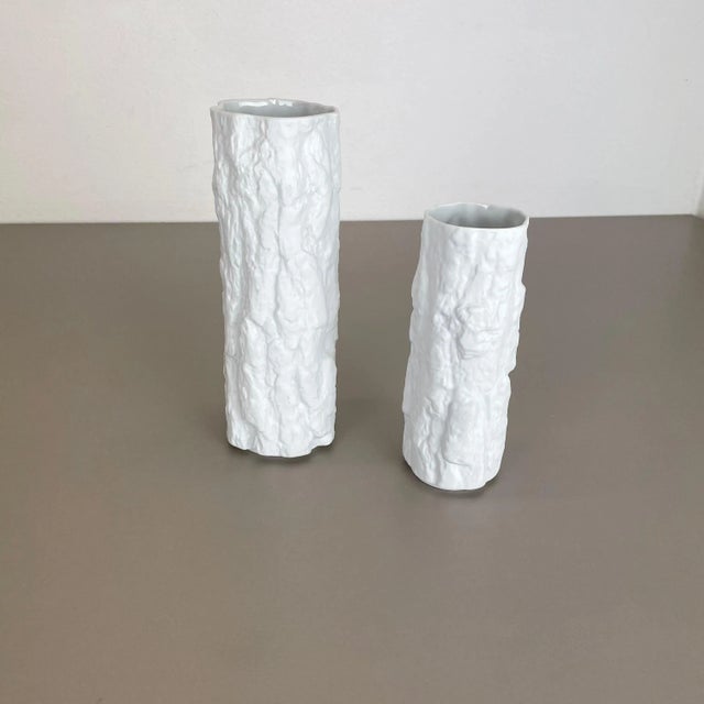 Porcelain OP Art Brutalist Vases from Bareuther, Bavaria, Germany, 1970s, Set of 2 For Sale - Image 4 of 18
