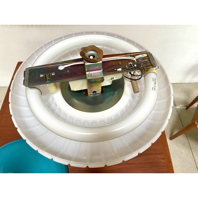 Large Metal and Plastic Siform Table Lamp from Siemens, 1960s For Sale - Image 16 of 18