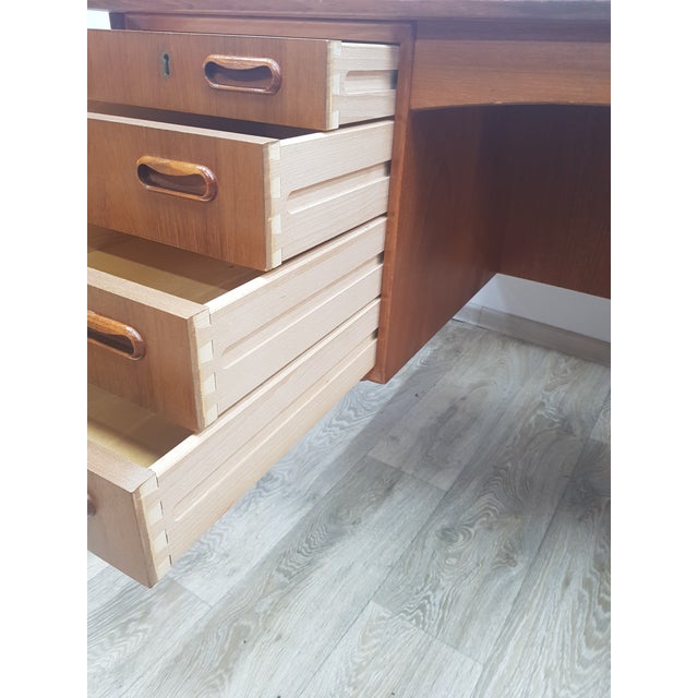 Teak Desk by Svend Aage Madsen for HP Hansen, Denmark, 1960s For Sale - Image 6 of 18