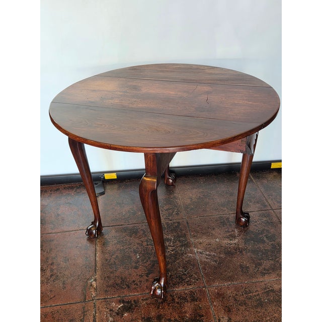 Mid 18th Century 18th Century Drop Leaf Gate Leg Walnut Table American Chippendale For Sale - Image 5 of 15