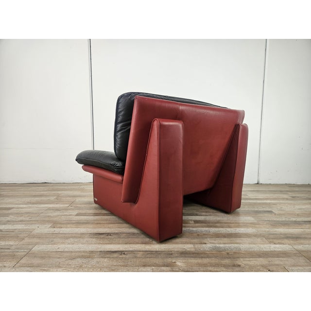 Red and Black Leather Armchair attributed to Nicoletti Salotti, 1980 For Sale - Image 4 of 18