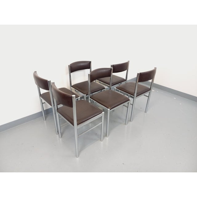 Mid-Century Modern Vintage Chairs in Chromed Metal and Brown Imitation Leather, 1970s, Set of 6 For Sale - Image 3 of 18