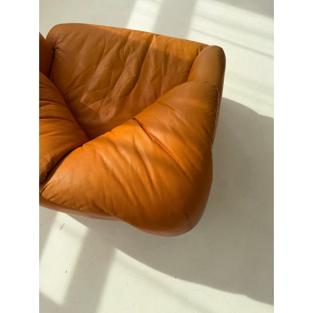 Vintage Italian Cognac Leather Confidential Lounge Chair by Alberto Rosselli for Saporiti, 1970s For Sale - Image 18 of 18