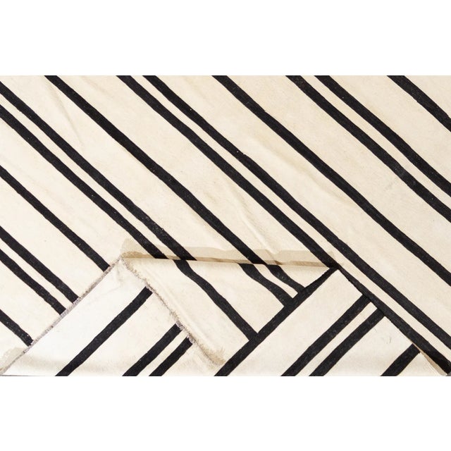 Contemporary Oversize 21st Century Modern Flat-Weave Kilim Rug For Sale - Image 3 of 11