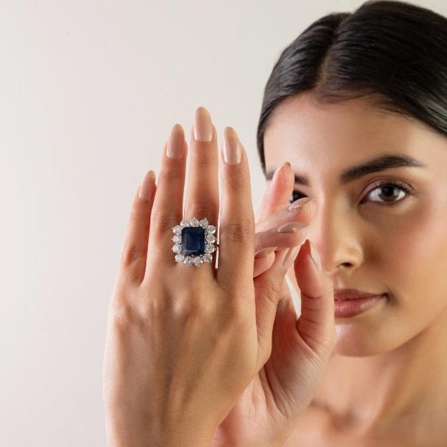 Luxury 7.11 Ct Sapphire Estate Ring With 13 Round 4.06 Ct Diamonds in 18k Gold Size 6.5 For Sale - Image 4 of 14