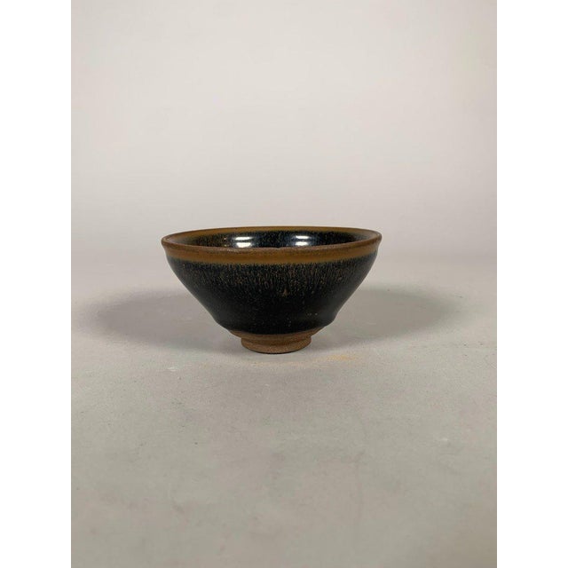 Black Black glazed stoneware bowl known as Hare's Fur, China, Song Dynasty style (960-1279) For Sale - Image 8 of 12