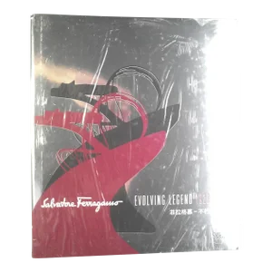 Salvatore Ferragamo - Evolving Legend 1928-2008 Book