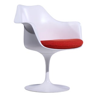 Eero Saarinen for Knoll Mid Century Tulip Armchair Dining Chair For Sale