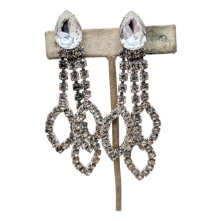 Vintage 1980s Signed Alexis Kirk Rhodium Plated Clear Rhinestone Chandelier Clip Earrings-2 Pieces For Sale