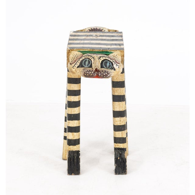 Mid 20th Century Folk Art Polychromed Double Cat Head Stool For Sale - Image 5 of 7