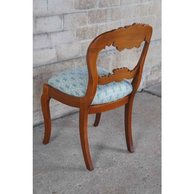 Early 20th Century Antique Victorian Rose Carved Walnut Balloon Back Parlor Vanity Desk Chair For Sale - Image 11 of 12