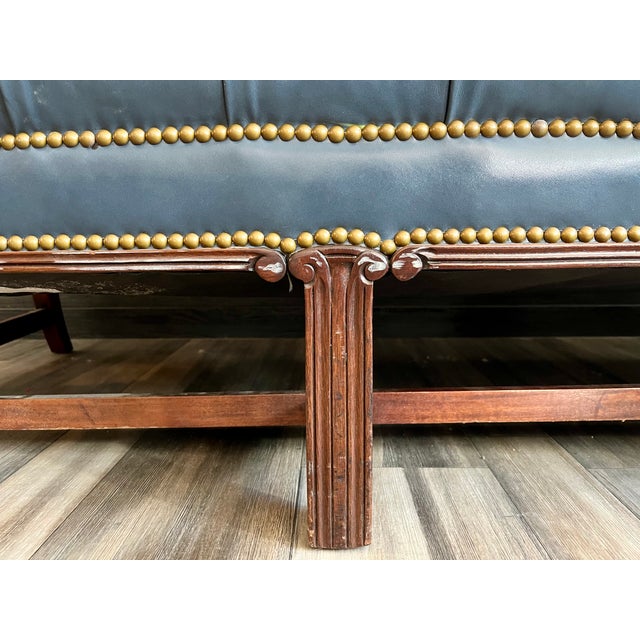 1990s Hickory Chair Leather Chesterfield Sofa – Designer Quality, Custom-Made For Sale - Image 12 of 12