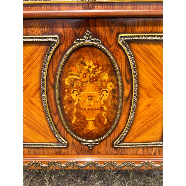 French 19th Century Louis XVI Carrara Marble Top Demilune Sideboard For Sale - Image 4 of 5