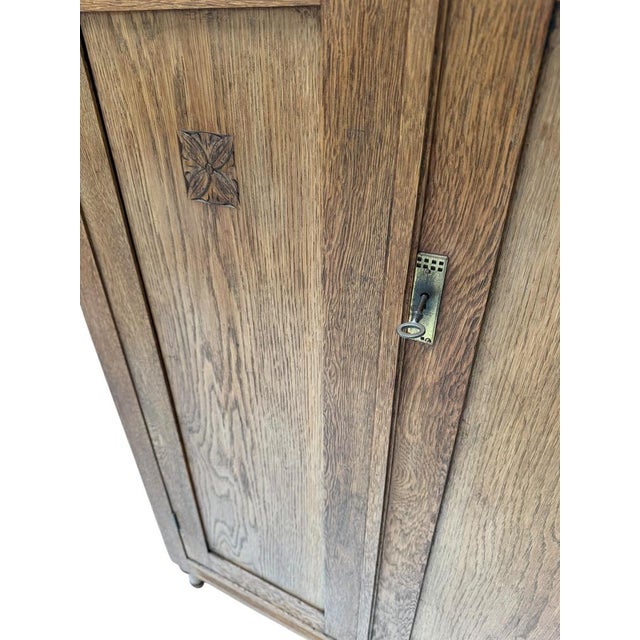 Wood Arts & Crafts Art Nouveau Bookcase with Green Glass, 1900s For Sale - Image 7 of 11