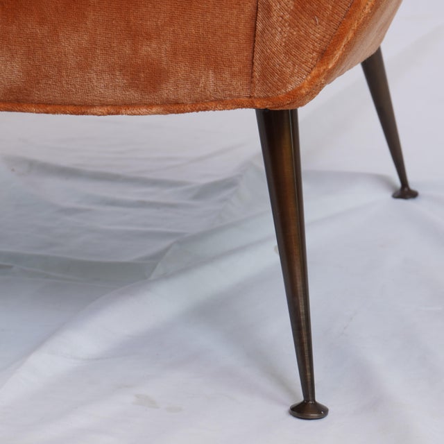 2010s Vintage Italian Mid-Century Modern Style Velvet Lounge Chair (Newly Upholstered) For Sale - Image 5 of 8