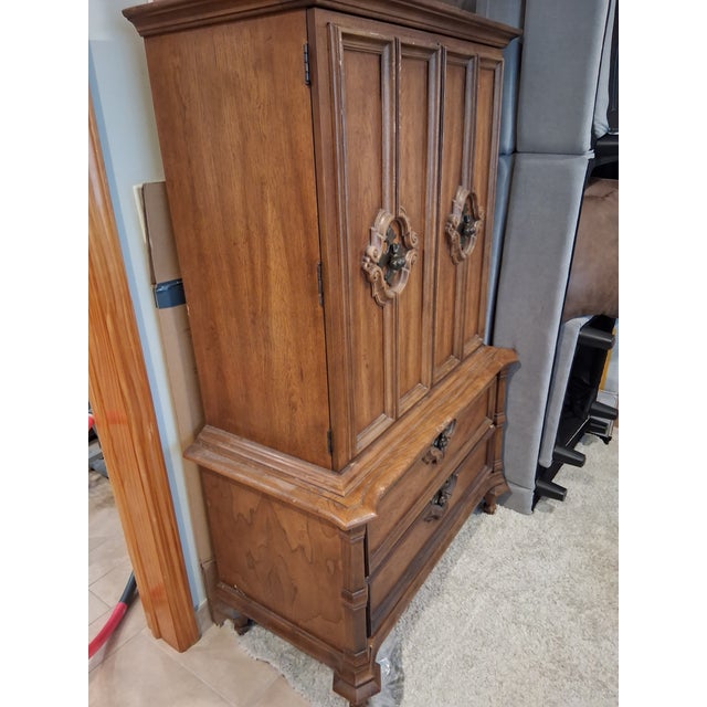 Vintage Stanley Furniture Armoire Every well-crafted piece of furniture carries a sense of timelessness, and this vintage...