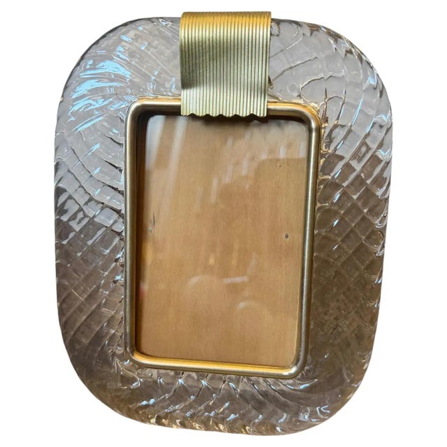 This elegant picture frame, in the style of Barovier, is a beautiful example of 1990s Murano glass and Art Deco-inspired...
