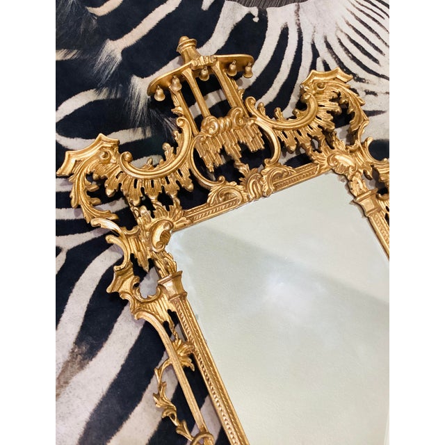 Gold Vintage Italian Gold Gilt Pagoda Carved Wood Chinoiserie / Chinese Chippendale Wall Mirror For Sale - Image 8 of 17