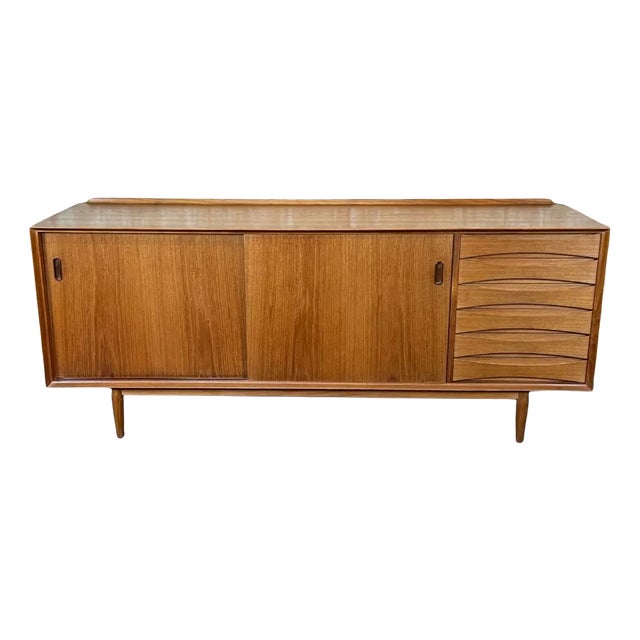 Mid-Century Teak OS29 Triennale Sideboard by Arne Vodder for Sibast For Sale