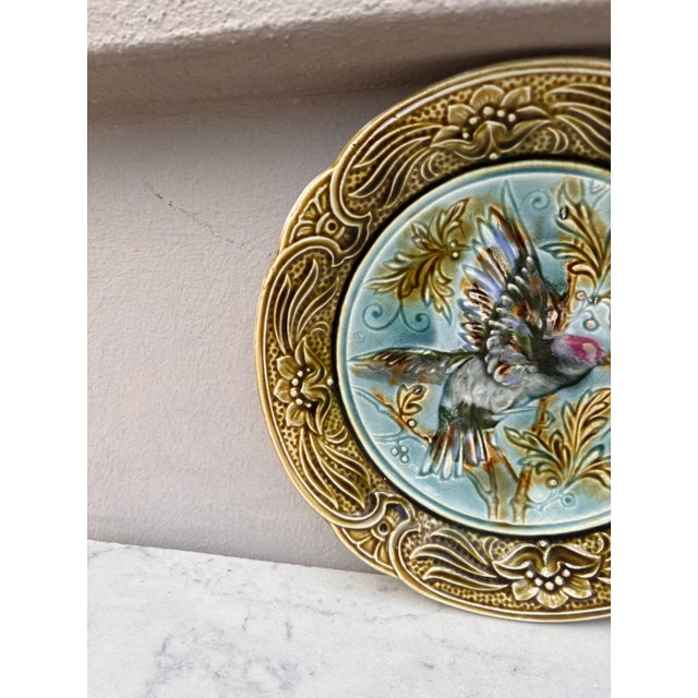 Rustic 19th Century Majolica Bird & Bee Plate Wasmuel For Sale - Image 3 of 4