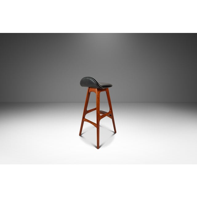 Set of Two ( 2 ) Mid-Century Danish Modern Model Od-61 Counter Height Bar Stools Attributed to Erik Buch for o.d. Mobler, Denmark, 1960's For Sale - Image 10 of 18