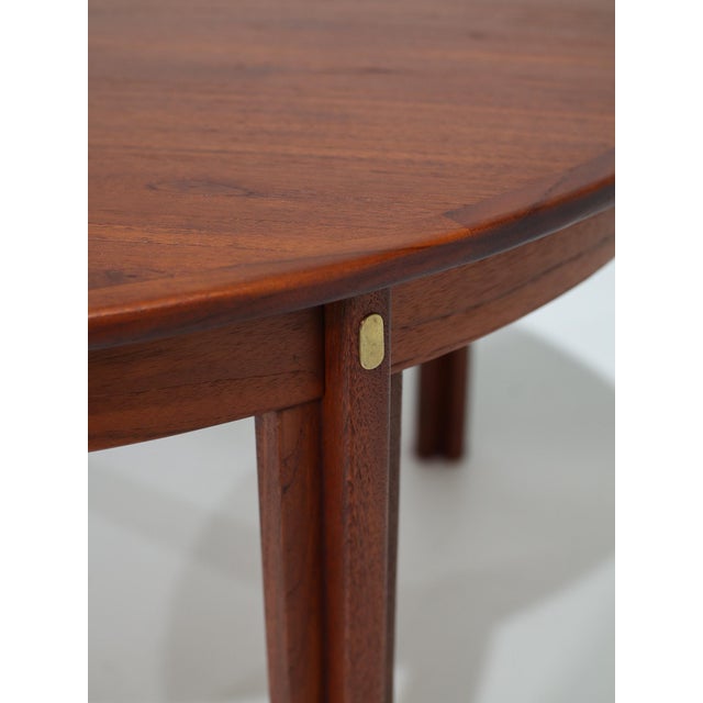 Round Extendable Dining Table in Teak attributed to Børge Mogensen for Karl Andersson & Söner, Denmark, 1960s For Sale - Image 16 of 18