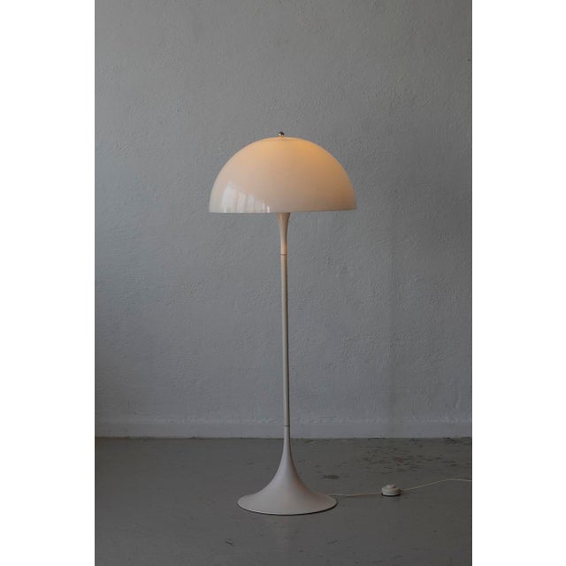 Panthella Floor Lamp by Verner Panton for Louis Poulsen, 1960s For Sale - Image 3 of 5